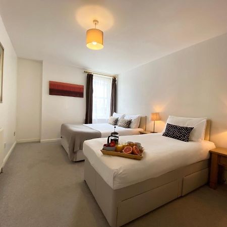 Apartment Next To Victoria Station London Exterior photo