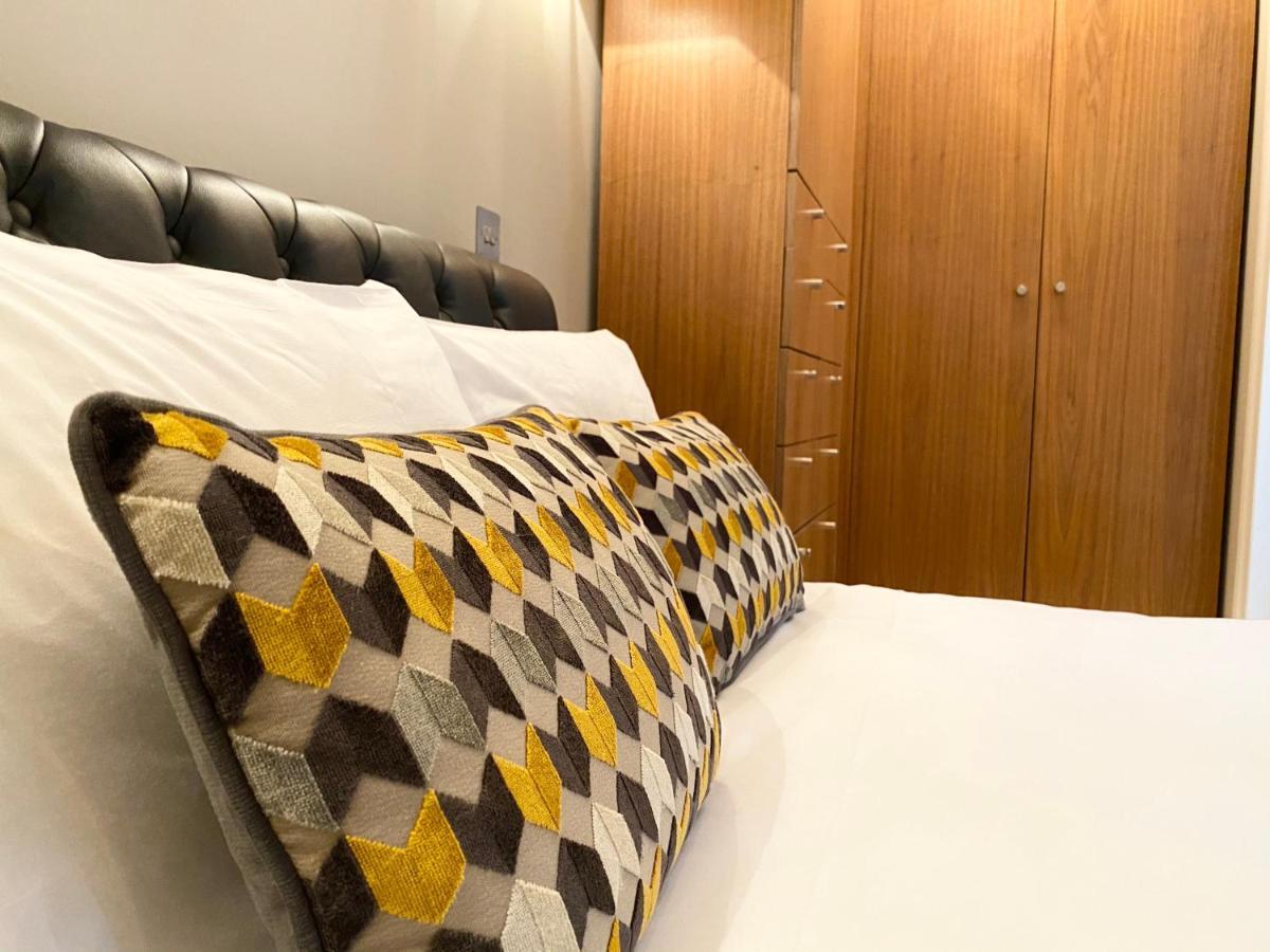 Apartment Next To Victoria Station London Exterior photo