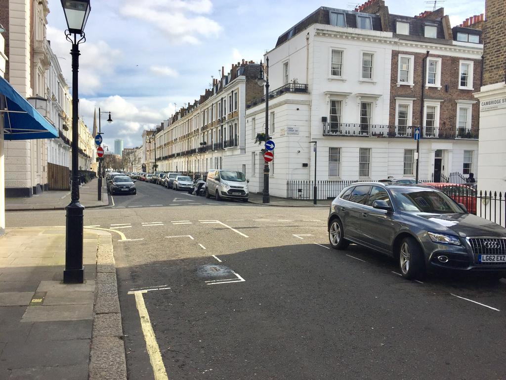 Apartment Next To Victoria Station London Exterior photo