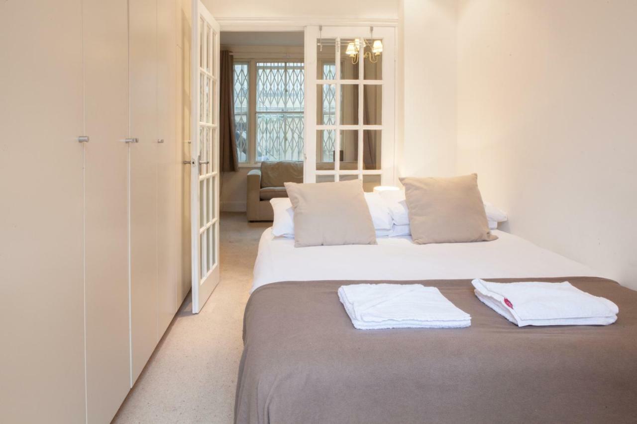 Apartment Next To Victoria Station London Exterior photo