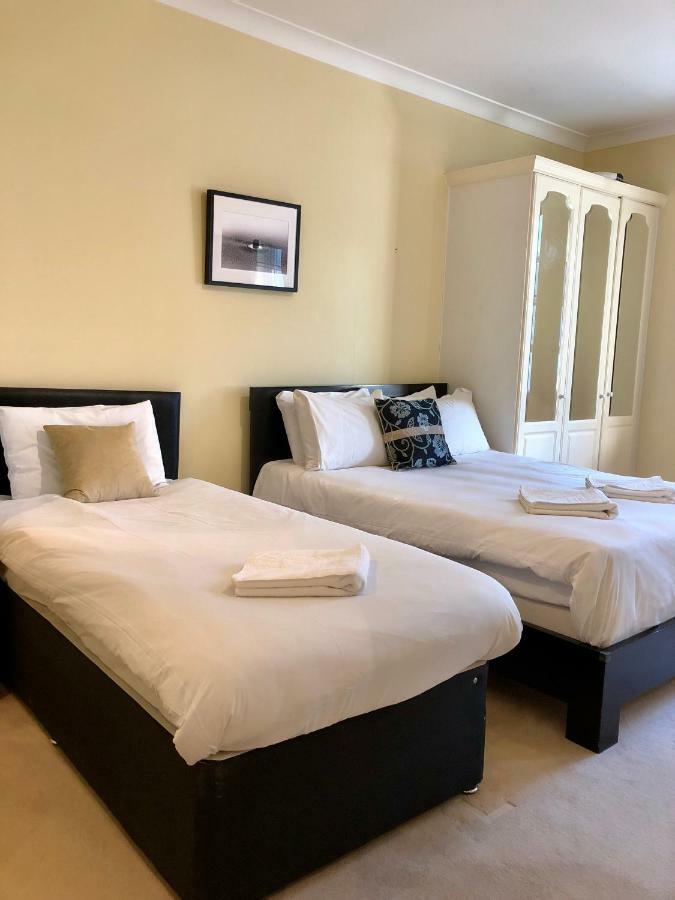 Apartment Next To Victoria Station London Exterior photo